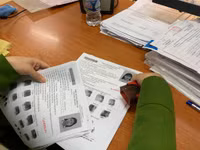 [Ảnh] Xúc động hình ảnh lực lượng Công an ngày đêm cấp căn cước gắn chíp cho nhân dân