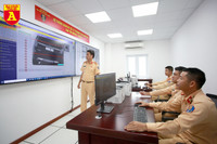 Xem 'siêu' camera tóm trúng phương tiện vi phạm giao thông 