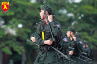 Xem Cảnh sát đặc nhiệm đu dây, đột nhập nhà cao tầng trấn áp tội phạm