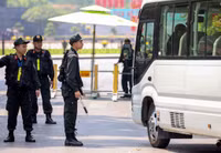 Lực lượng Công an căng mình dưới nắng nóng gần 50 độ C đảm bảo an toàn tuyệt đối kỳ họp Quốc hội 