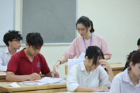 Những hình ảnh nghiêm ngặt trong phòng thi tốt nghiệp THPT 2023