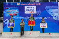Sôi nổi Giải bơi ứng dụng nghiệp vụ năm 2023 của Công an Hà Nội