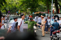 Công an Hà Nội làm 