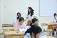 Những hình ảnh nghiêm ngặt trong phòng thi tốt nghiệp THPT 2023