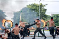 Mãn nhãn những pha biểu diễn võ thuật của Cảnh sát cơ động