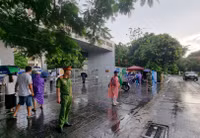 Công an Hà Nội làm 