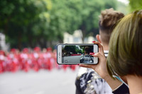 Phụ nữ Thủ đô thướt tha trong trang phục áo dài 