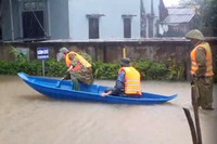 Điểm tựa của người dân vùng lũ