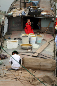 Ngắm 30 tác phẩm về tình mẫu tử của phụ nữ Việt Nam qua triển lãm ảnh 