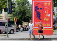 Hà Nội rực rỡ sắc đỏ chào mừng 70 năm ngày Giải phóng Thủ đô