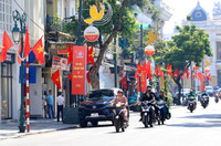 Hà Nội rực rỡ sắc đỏ chào mừng 70 năm ngày Giải phóng Thủ đô