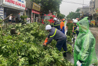 Công an huyện Ba Vì tập trung khắc phục hậu quả cơn bão số 3