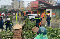 Công an huyện Ba Vì tập trung khắc phục hậu quả cơn bão số 3