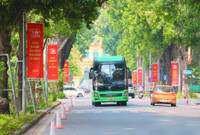 Hà Nội rực rỡ sắc đỏ chào mừng 70 năm ngày Giải phóng Thủ đô