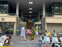 [Ảnh] Phong tỏa tạm thời ngân hàng Vietinbank 25 Lý Thường Kiệt