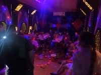 [Ảnh] Cận cảnh quá trình đột kích quán hát cho nhau nghe, bắt quả tang 13 đối tượng 'bay lắc'