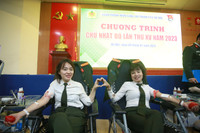 Những nữ Công an Hà Nội xinh đẹp, hiến máu hưởng ứng Chương trình 'Chủ nhật đỏ'