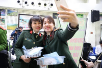 Những nữ Công an Hà Nội xinh đẹp, hiến máu hưởng ứng Chương trình 'Chủ nhật đỏ'