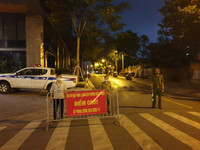 [Ảnh] Xuyên đêm bám chốt phòng dịch, siết chặt địa bàn, xử lý nghiêm trường hợp vi phạm