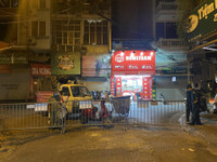 [Ảnh] Xuyên đêm bám chốt phòng dịch, siết chặt địa bàn, xử lý nghiêm trường hợp vi phạm