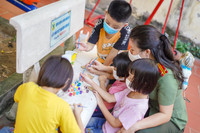 Trung thu sớm với trẻ mồ côi Hà Cầu