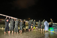 Lực lượng Công an giúp người dân miền Trung ứng phó với bão Noru