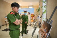 Triển lãm ảnh “Tự hào tuổi trẻ công an Thủ đô”