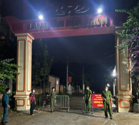 [Ảnh] Phong tỏa, lấy mẫu xét nghiệm cho người dân tại các xã ở huyện Thạch Thất