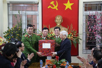 Những hình ảnh gần gũi, bình dị của Tổng Bí thư Nguyễn Phú Trọng với cán bộ chiến sỹ Công an Hà Nội