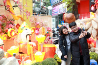 Rực rỡ sắc màu không gian chợ hoa Hàng Lược