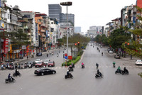 Giảm 'nhiệt' các 'điểm nóng' giao thông ở Hà Nội trong chiều 30 Tết