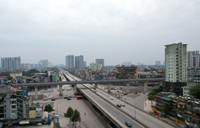 Giảm 'nhiệt' các 'điểm nóng' giao thông ở Hà Nội trong chiều 30 Tết