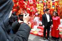 Rực rỡ sắc màu không gian chợ hoa Hàng Lược