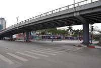 Giảm 'nhiệt' các 'điểm nóng' giao thông ở Hà Nội trong chiều 30 Tết