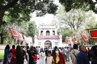 Văn Miếu - Quốc Tử Giám thu hút du khách những ngày đầu Xuân