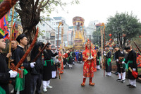 Về làng Triều Khúc xem lễ rước Bố Cái Đại Vương Phùng Hưng