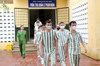 Những thầy thuốc mang màu áo xanh của Công an Hà Nội 