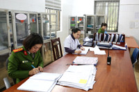 Những thầy thuốc mang màu áo xanh của Công an Hà Nội 