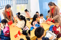Học sinh Hà Nội sôi nổi tham gia ngày hội chào xuân 