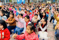 Học sinh Hà Nội sôi nổi tham gia ngày hội chào xuân 