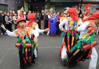 Về làng Triều Khúc xem lễ rước Bố Cái Đại Vương Phùng Hưng