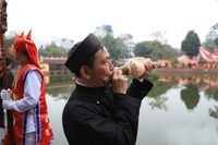 Về làng Triều Khúc xem lễ rước Bố Cái Đại Vương Phùng Hưng