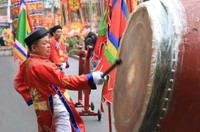 Về làng Triều Khúc xem lễ rước Bố Cái Đại Vương Phùng Hưng