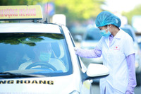 Chốt kiểm soát dịch Covid-19 tại cửa ngõ Hà Nội