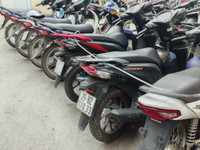 Cận cảnh hơn 40 thanh, thiếu niên 'đầu trần' đi xe không biển bị Cảnh sát 141 hóa trang phát hiện, xử lý