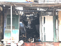 [Ảnh] Hiện trường vụ cháy xảy ra tại xưởng gỗ ở xã Hữu Bằng