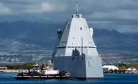 [ẢNH] Vượt sóng cao 6m, khu trục Zumwalt Mỹ phá tan mọi hoài nghi
