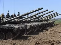 [ẢNH] Nga sẽ viện trợ T-72B3 cho dân quân miền Đông Ukraine nếu Kiev tấn công?