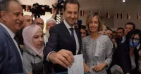 [ẢNH] Bashar al-Assad, người trụ vững giữa một chiến trường Syria đầy máu lửa