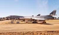 [ẢNH] Tại sao Mỹ lại đưa 17 'pháo đài bay' B-1B ra thẳng nghĩa địa máy bay?